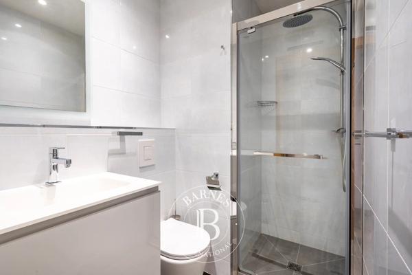 Chatou, Villa 7 Chambres -  350 m² à vendre
