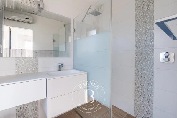 Chatou, Villa 7 Chambres -  350 m² à vendre