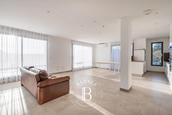 Chatou, Villa 7 Chambres -  350 m² à vendre