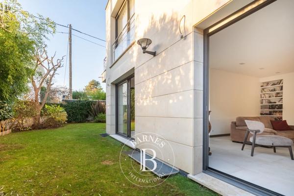 Chatou, Villa 7 Chambres -  350 m² à vendre