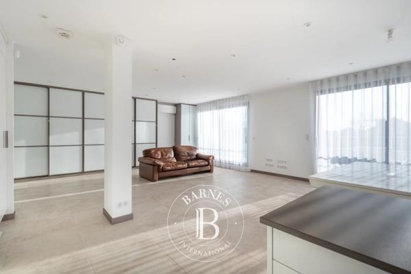 Chatou, Villa 7 Chambres -  350 m² à vendre