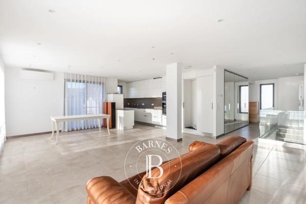 Chatou, Villa 7 Chambres -  350 m² à vendre