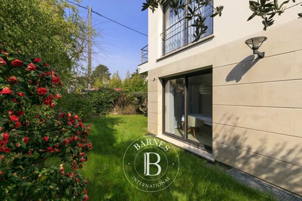 Chatou, Villa 7 Chambres -  350 m² à vendre