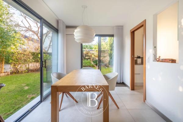 Chatou, Villa 7 Chambres -  350 m² à vendre