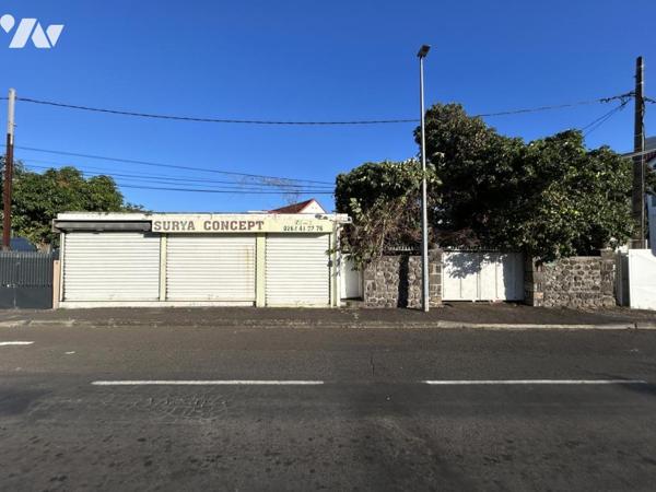 Maison + boutique à rénover au Champ Fleuri - SAINT-DENIS