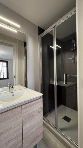 Maison familiale avec garage et jardin