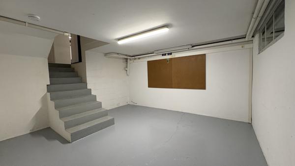 Maison familiale avec garage et jardin