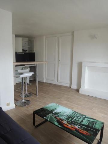 STUDIO POITIERS - 1 pièce(s) - 24 m2