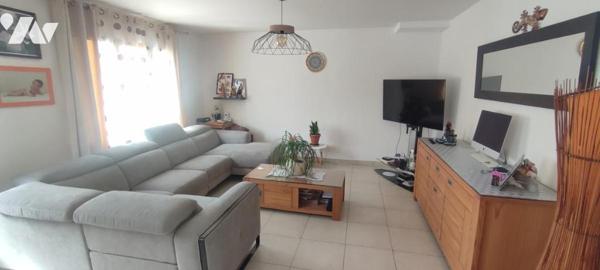 QUARTIER VAUGUYON MAISON T5 ACCESSIBILITE HANDICAPE AVEC CHAMBRE AU REZ DE CHAUSSE GARAGE ET JARDIN
