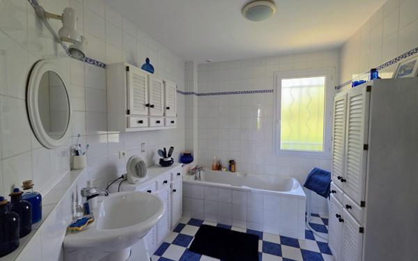 Maison à vendre    5 pièces •  Montélimar