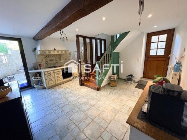 Maison de bourg 128m² - 3 chambres - aucuns travaux à prévoir - Terrain de 238m²