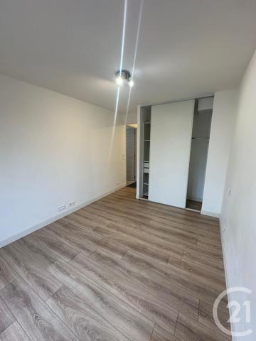 Appartement F4 à vendre  5 pièces - 102,94 m2 VILLEPARISIS - 77