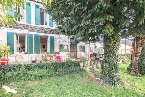 Maison à vendre |  Tonnay-Charente |  7 pièces | 204 m²
