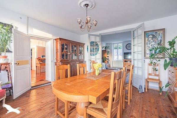 Maison à vendre |  Tonnay-Charente |  7 pièces | 204 m²