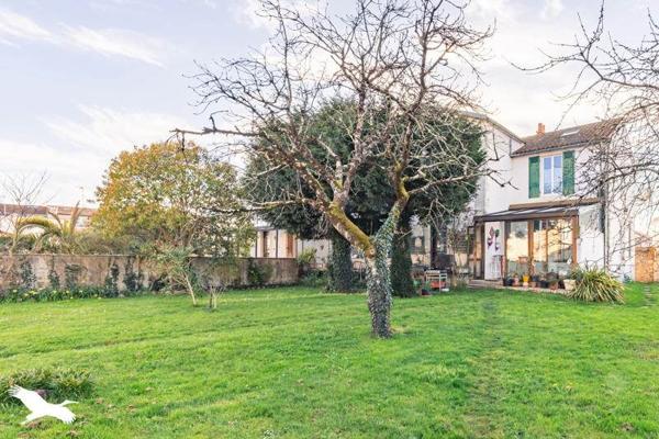 Maison à vendre |  Tonnay-Charente |  7 pièces | 204 m²