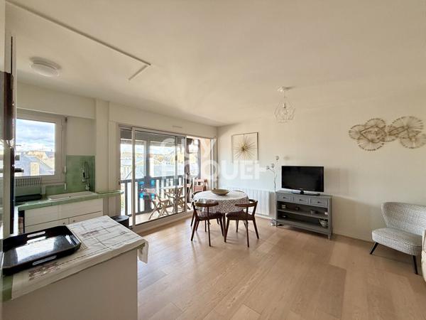 APPARTEMENT 2 PIECES - BALCON - BOX  - PLACE MORNY DEAUVILLE