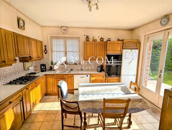 Maison
                                                                                                                                                                                                                                                                                                                        5 pièce(s)                                                                                                                                                                                                          3 chambre(s)                                                                                                                                                                                                          148  m²