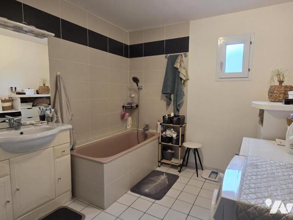 Maison de ville - quatre chambres - 100 m² habitables