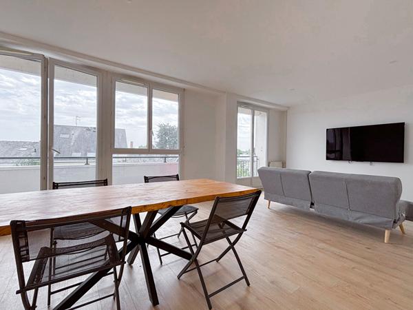 Appartement  95m², 3 chambres , cave