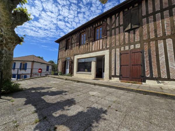 Maison mitoyenne 1 côté Léon 144 m²