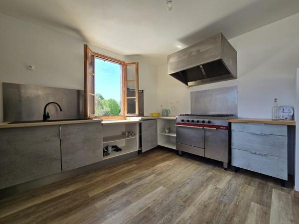 Maison mitoyenne 1 côté Léon 144 m²