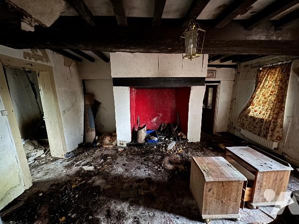 A GOUFFERN EN AUGE - SURVIE (ORNE) - Maison en ruines des 17ème et 18ème siècles à rénover