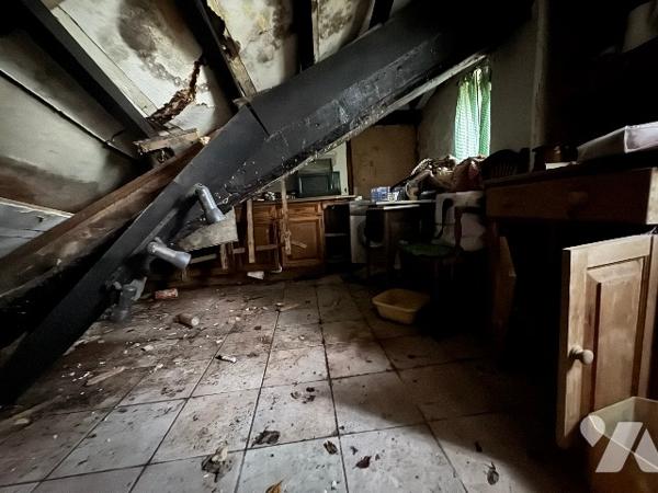 A GOUFFERN EN AUGE - SURVIE (ORNE) - Maison en ruines des 17ème et 18ème siècles à rénover