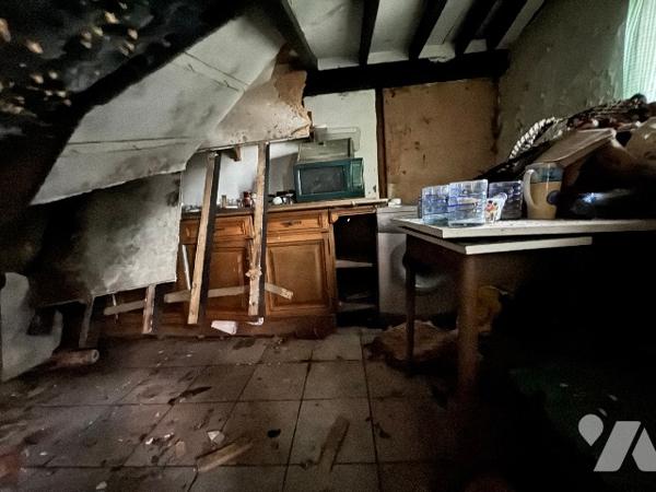 A GOUFFERN EN AUGE - SURVIE (ORNE) - Maison en ruines des 17ème et 18ème siècles à rénover