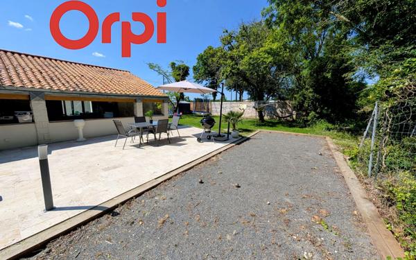 Maison à vendre    4 pièces •  Tonnay-Charente