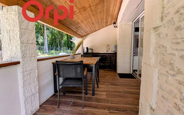 Maison à vendre    4 pièces •  Tonnay-Charente