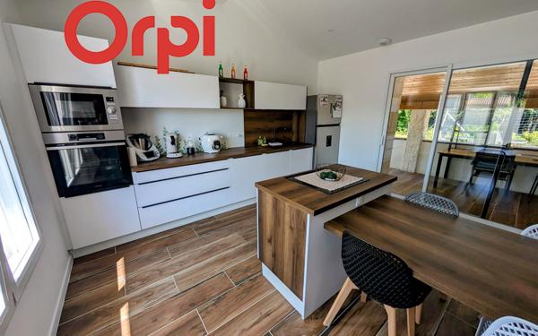 Maison à vendre    4 pièces •  Tonnay-Charente