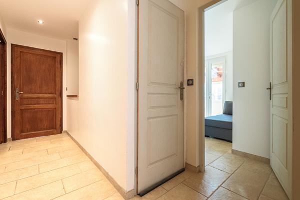 CARCASSONNE – SERVIES EN VAL Villa T5 205m² (148m² hab.) avec jardin, terrasse, garage , et vue panoramique