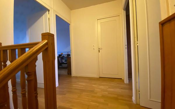 Maison à vendre    5 pièces •  Verneuil