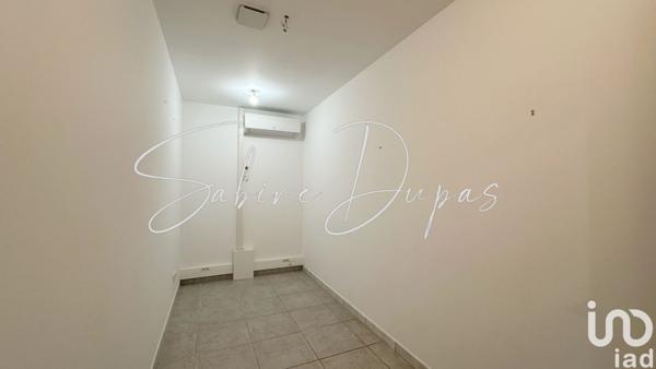 Location atelier 58 m² Robion