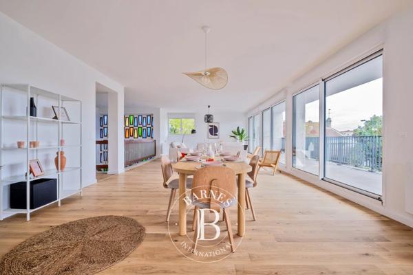 Bordeaux, Appartement 3 Chambres -  164 m² à vendre