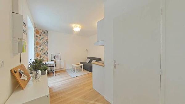 Appartement 1 pièce                                        - 42000 Saint-Étienne Réf : 12754