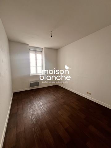 APPARTEMENT T2 RDC COTE COUR - BORDEAUX