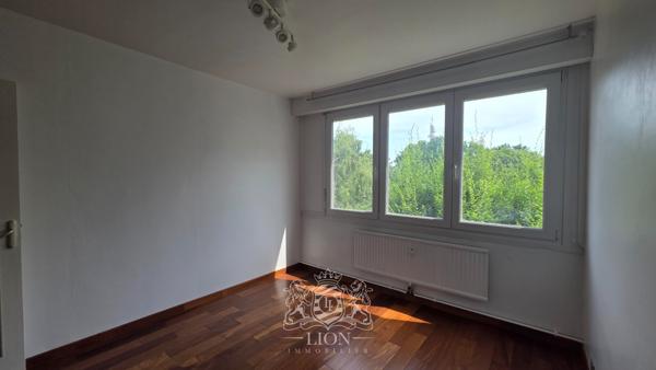 Appartement T4 garage et espaces verts