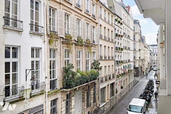 2 pièces traversant avec ascenseur