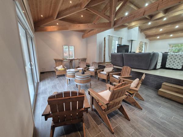 Maison 7 pièce(s) 4 chambre(s) 298 m²