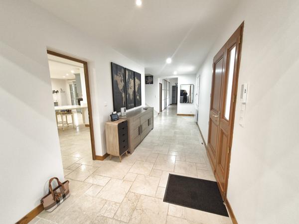 Maison 7 pièce(s) 4 chambre(s) 298 m²