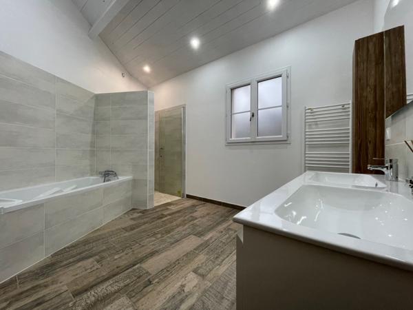 Maison 7 pièce(s) 4 chambre(s) 298 m²