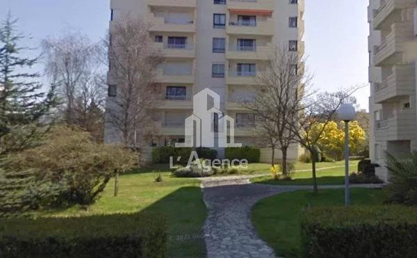ROYAN LE CHAY - CENTRE ET PLAGE A 600 METRES