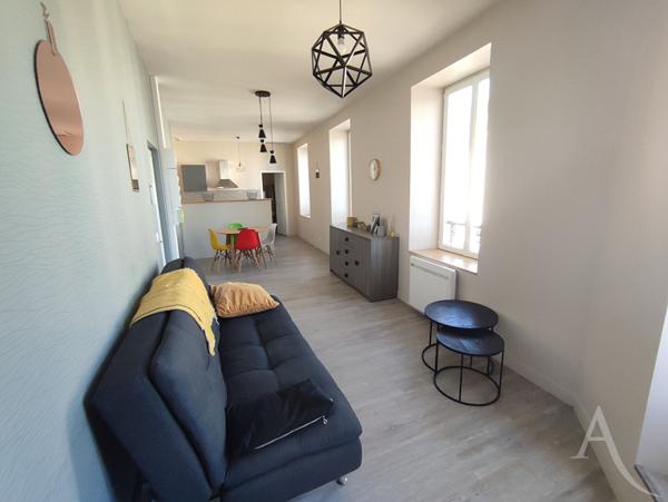 Appartement T2 meublé rénové.