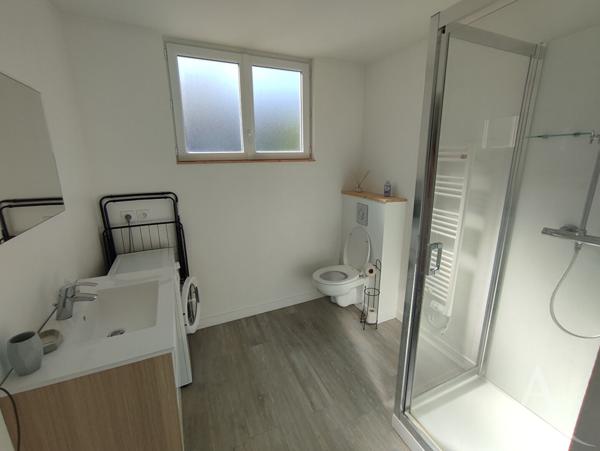 Appartement T2 meublé rénové.