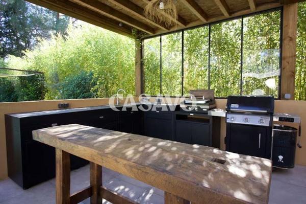 Vente Maison 5 pièces de 166m² - 13080 Aix-en-Provence