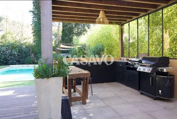 Vente Maison 5 pièces de 166m² - 13080 Aix-en-Provence