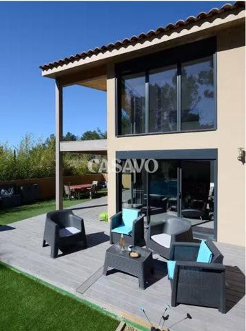 Vente Maison 5 pièces de 166m² - 13080 Aix-en-Provence