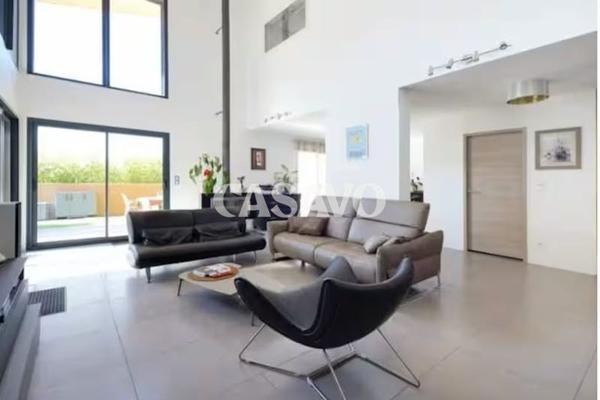 Vente Maison 5 pièces de 166m² - 13080 Aix-en-Provence