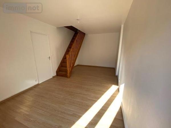 Maison à louer à Crépy dans l'Aisne (02870), ref : 02003-L246